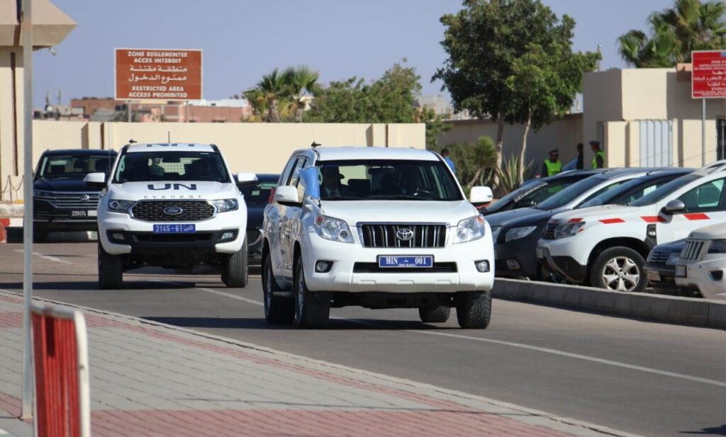 بعثة “المينورسو” بالعيون تستقبل وفداً أمريكياً لمناقشة خروقات البوليساريو