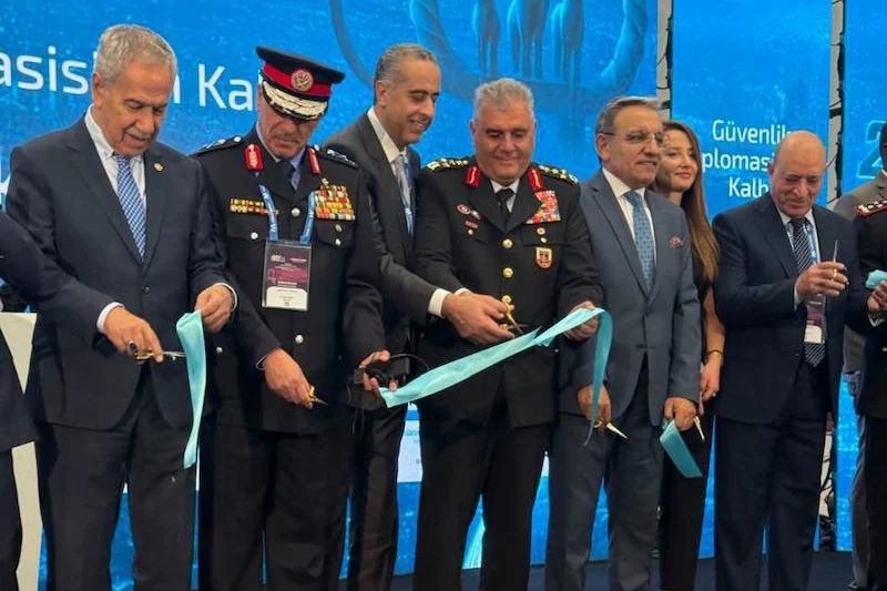حموشي يقود وفداً أمنياً رفيعاً إلى أنقرة للمشاركة في منتدى IGEF 2025