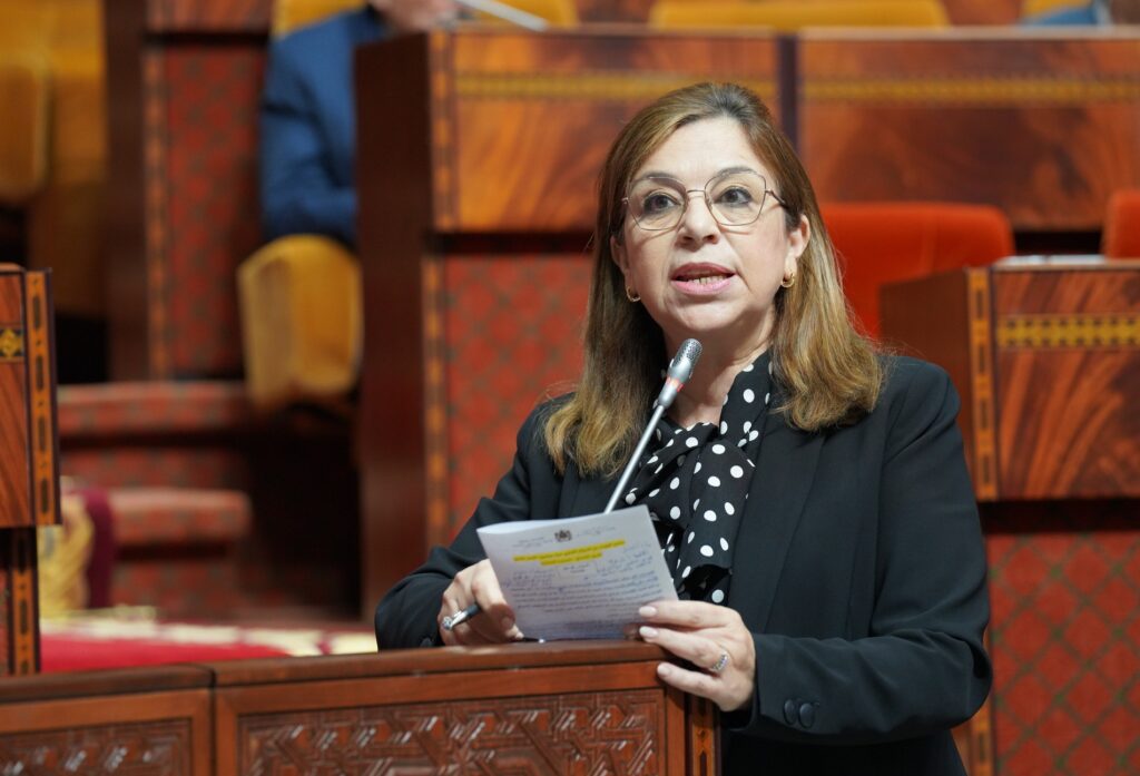 إصلاح مرتقب في الوظيفة العمومية يفتح الباب أمام العمل الجزئي والتوقيت المرن والعمل عن بُعد