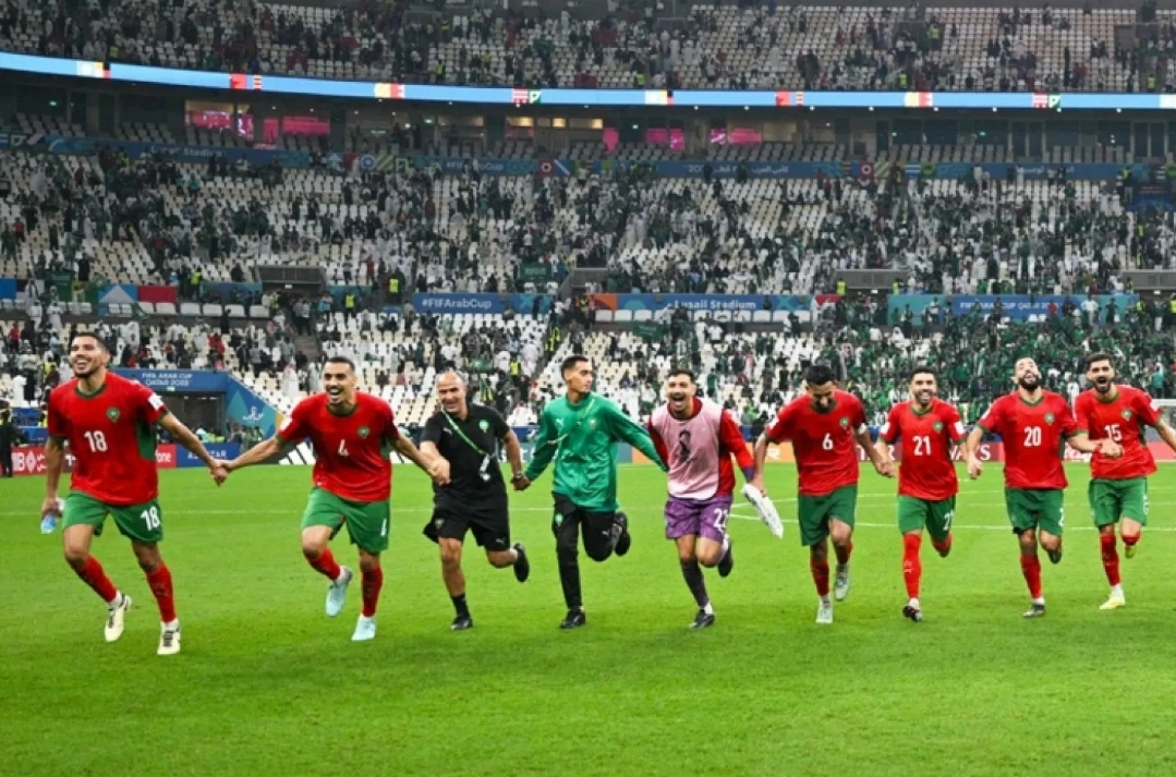 كأس العرب تشتعل: المغرب يواجه سوريا والسعودية تسعى للعودة أمام فلسطين