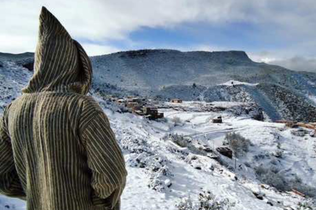 تساقطات ثلجية مهمة بالمغرب: أرقام ومقاييس حسب المناطق