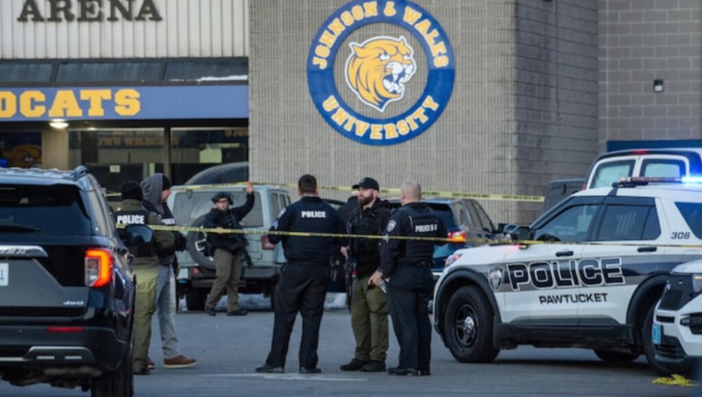 مقتل ثلاثة أشخاص في حادث إطلاق نار خلال مباراة هوكي للشباب بأميركا
