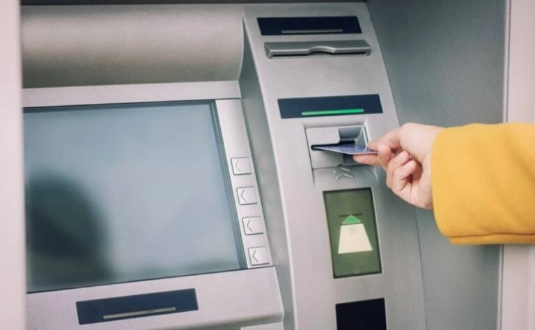 صراف آلي - بنك - شباك بنكي
