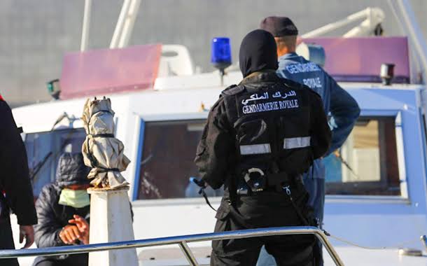 مطاردة بحرية تنتهي بإحباط عملية تهريب قبالة سواحل الفنيدق